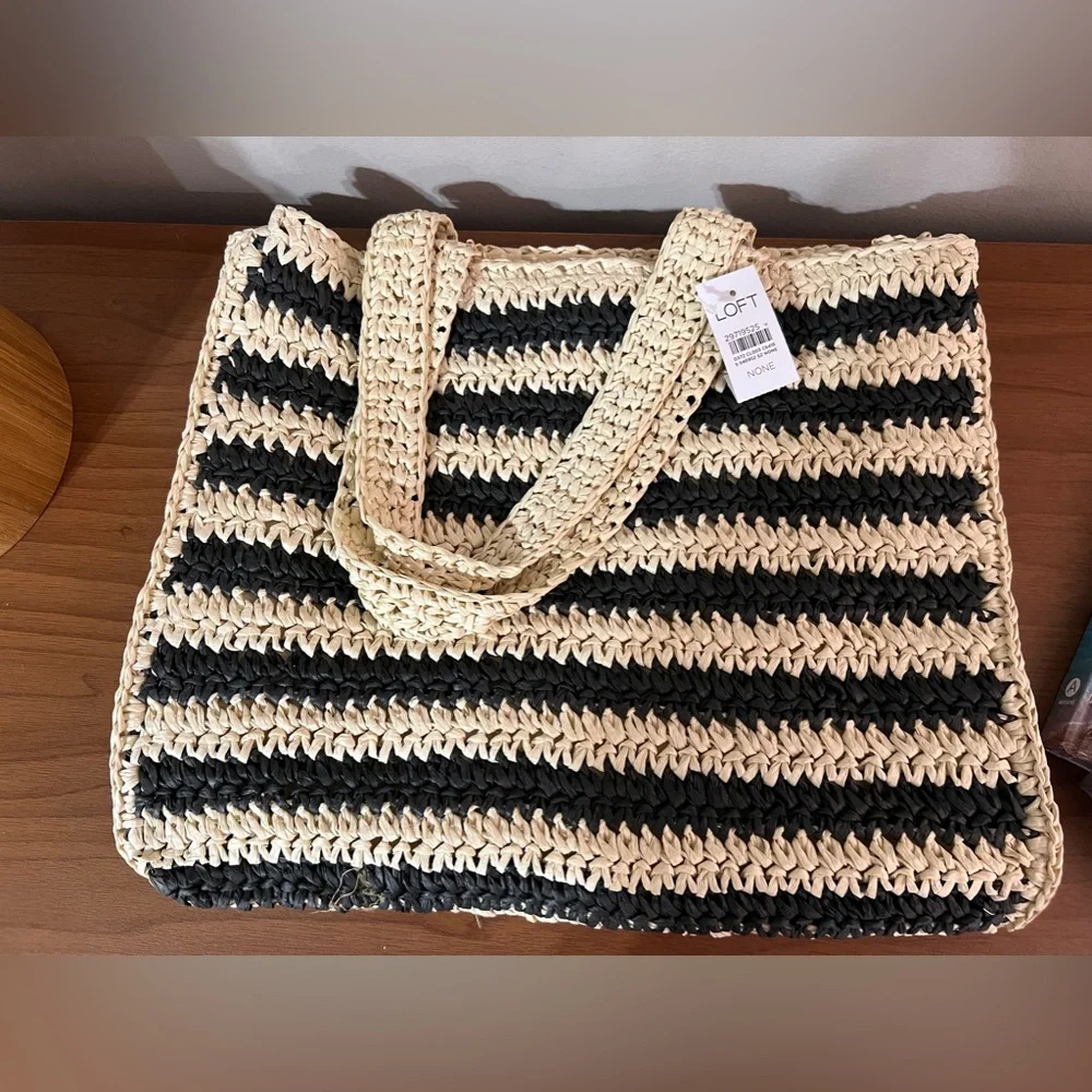 NEW WITH TAGS, LOFT woven straw tote. - Picture 2 of 6